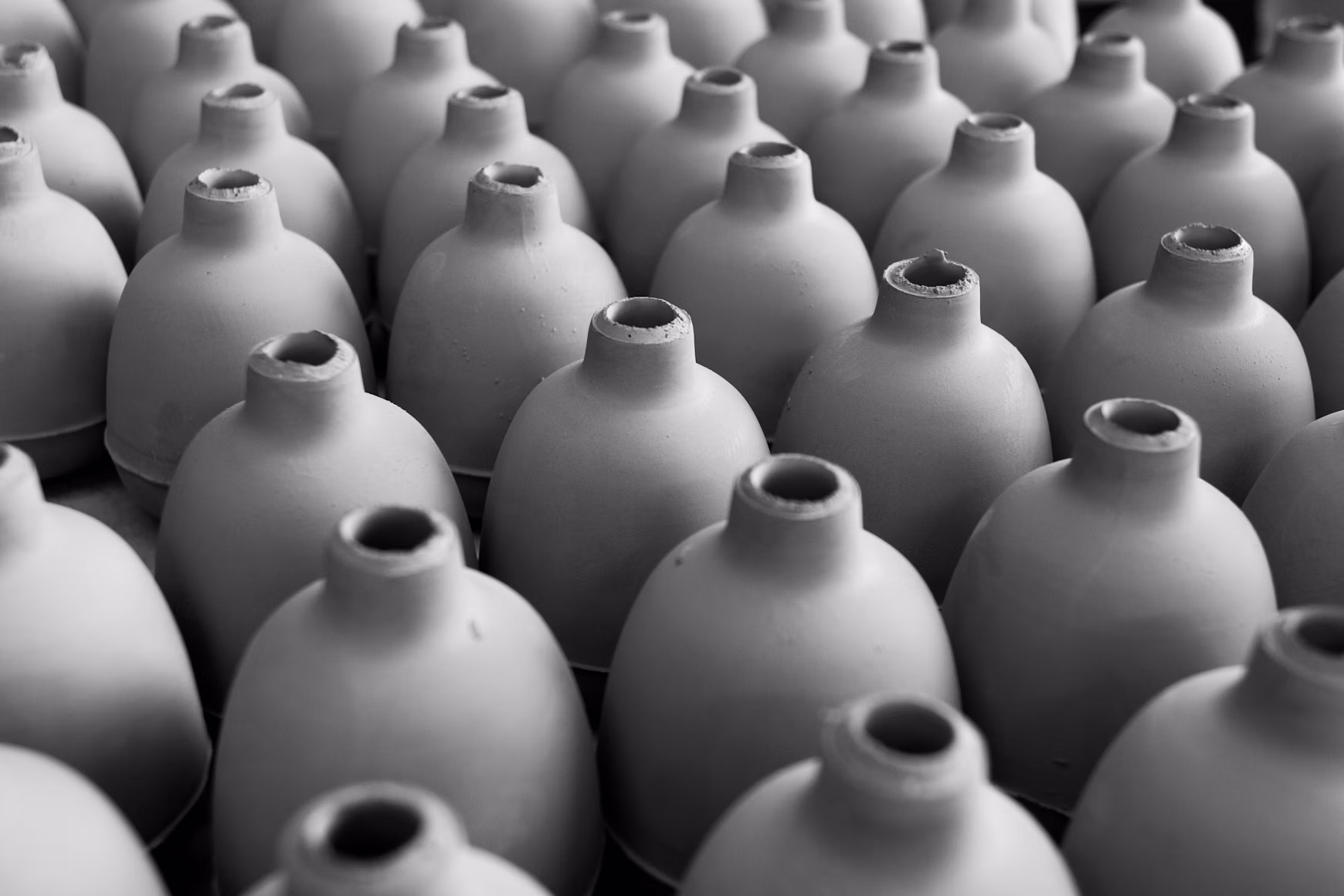 Calcium lignosulfonate is used as a ceramic dispersant