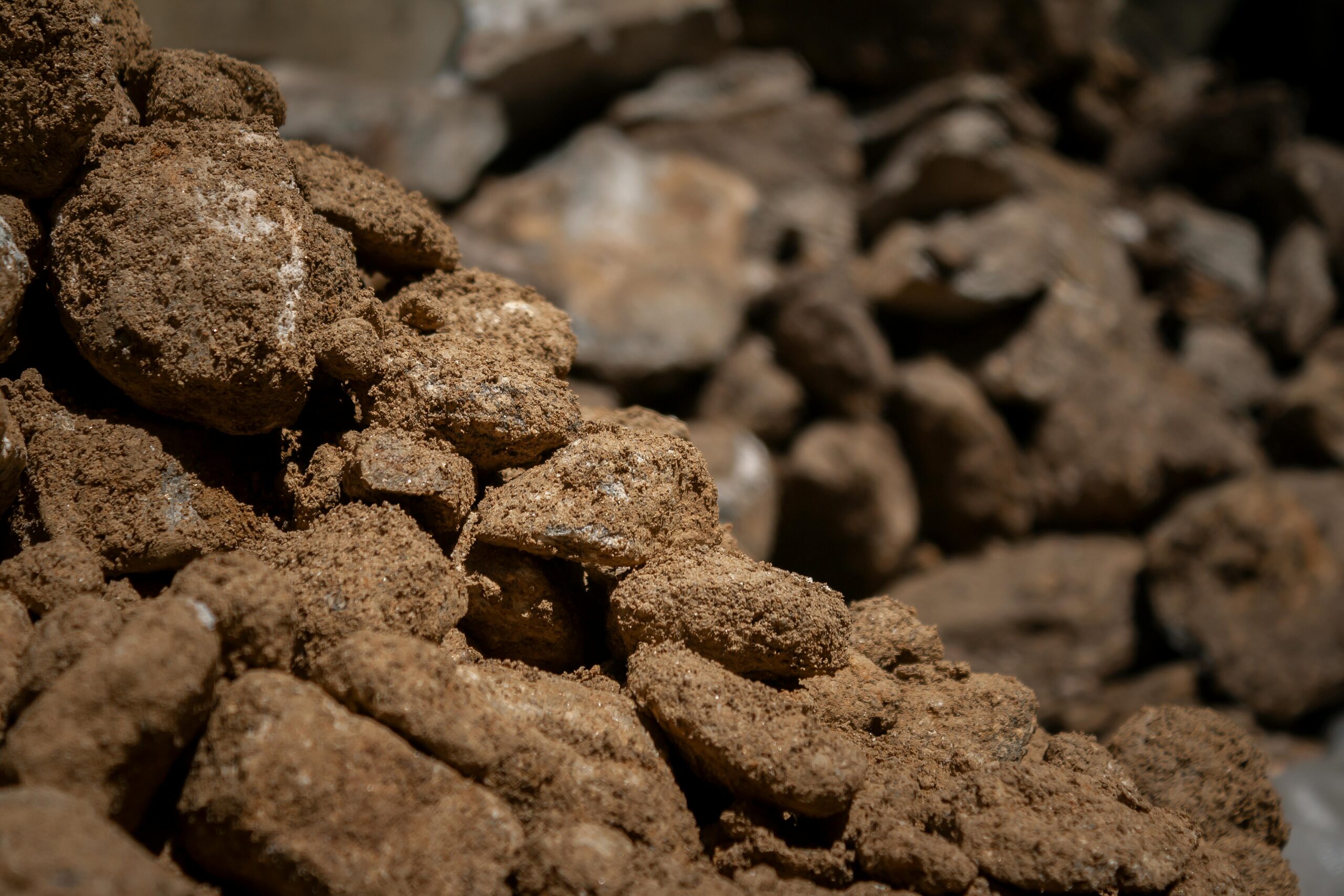 Calcium lignosulfonate is used as a soil conditioner